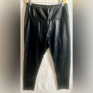 Cut the Frills Black Skinny Leather Pants Leggings Slimming Size L Large